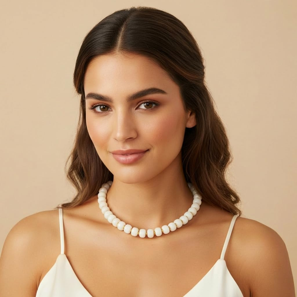 Resin Chunky Beaded Necklace for Women Minimalistic Modern Statement Necklace Jewelry Accessories - Cream